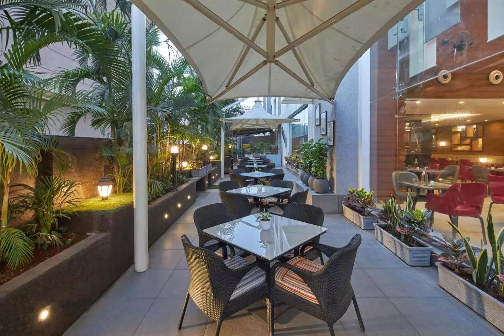 Royal Orchid Central Grazia
